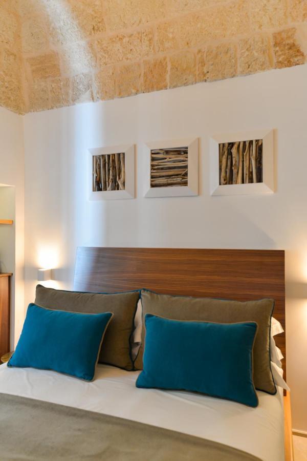 B-Welcome Rooms Of Charme E Relax Polignano a Mare Bagian luar foto