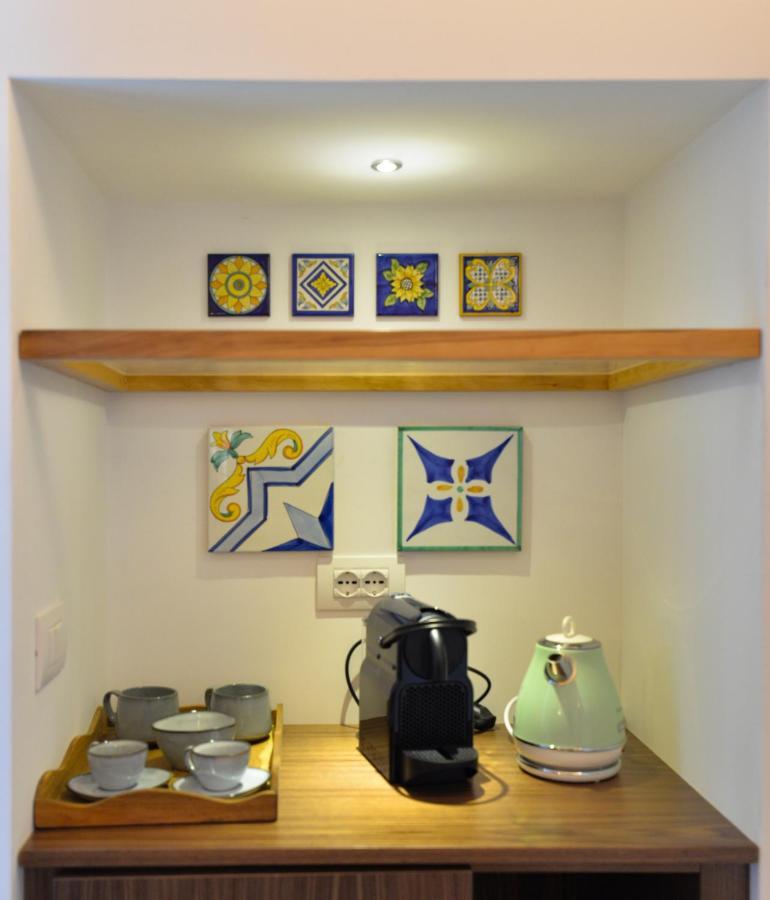 B-Welcome Rooms Of Charme E Relax Polignano a Mare Bagian luar foto