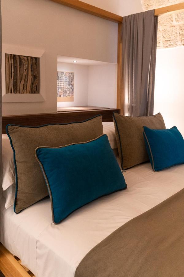 B-Welcome Rooms Of Charme E Relax Polignano a Mare Bagian luar foto