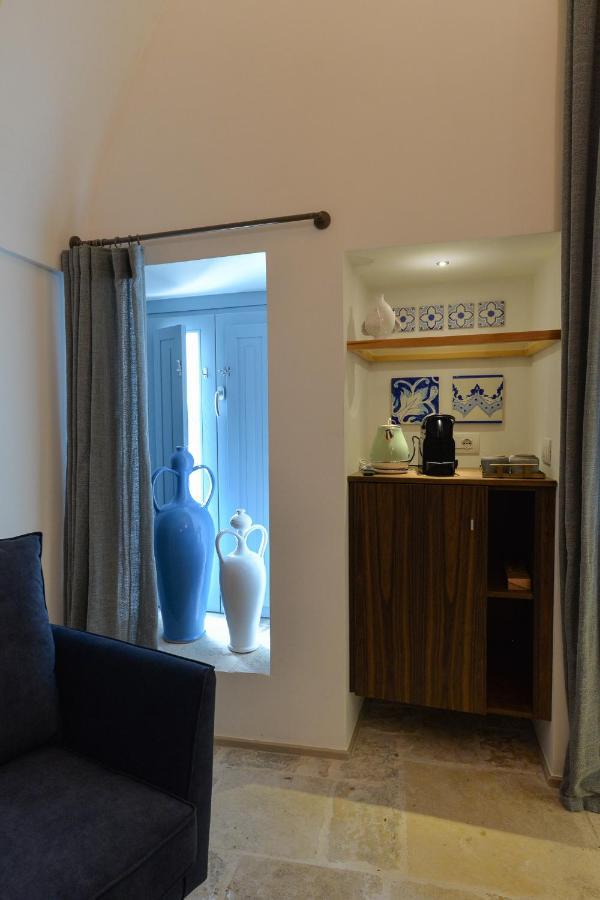 B-Welcome Rooms Of Charme E Relax Polignano a Mare Bagian luar foto
