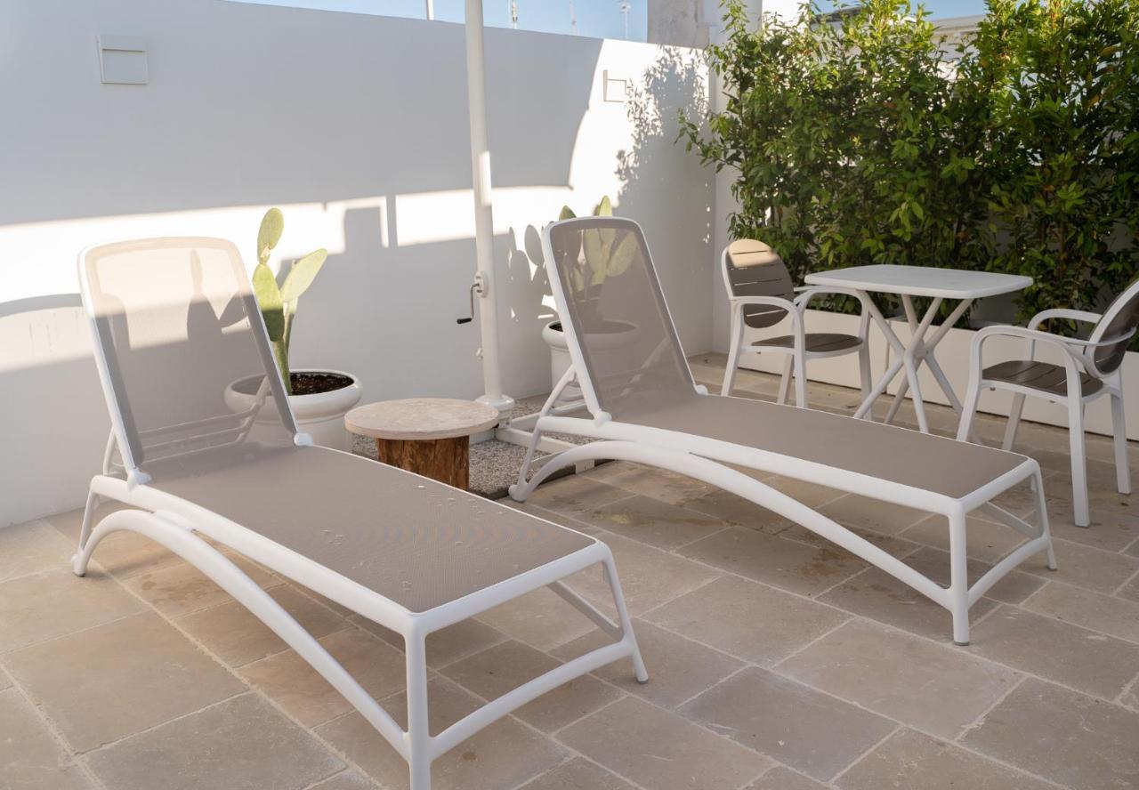 B-Welcome Rooms Of Charme E Relax Polignano a Mare Bagian luar foto