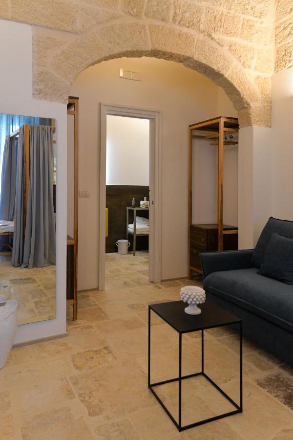 B-Welcome Rooms Of Charme E Relax Polignano a Mare Bagian luar foto